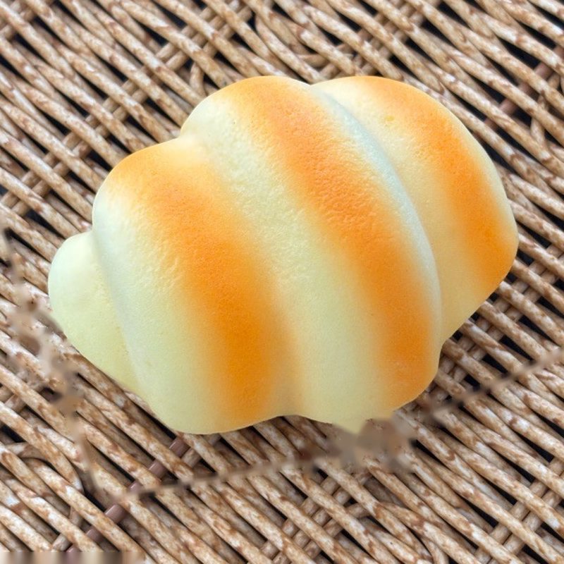 Croissant slow-rise squishy